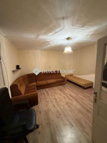 Eladó családi ház, Mosonszentmiklóson 21.9 M Ft, 3 szobás