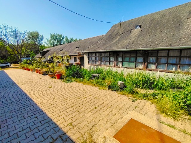 Eladó családi ház, Mogyoródon 125 M Ft, 6 szobás