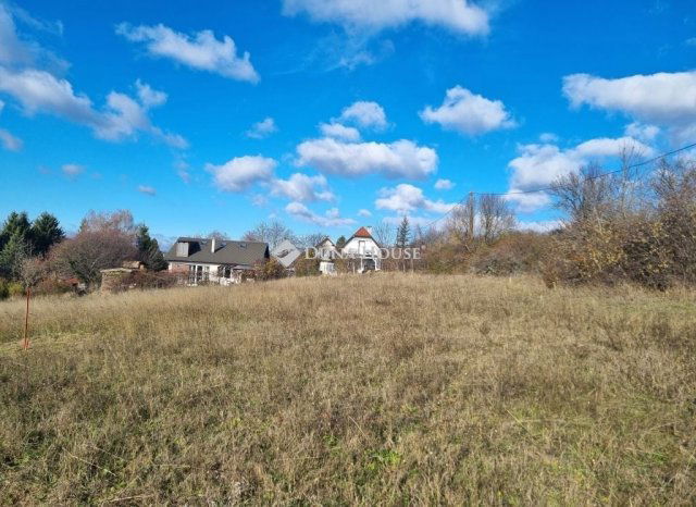 Eladó telek, Balatonfűzfőn 49.9 M Ft / költözzbe.hu