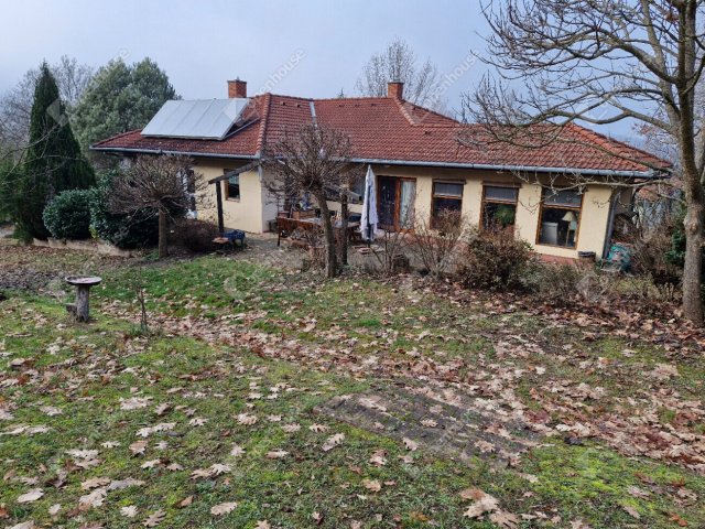 Eladó családi ház, Pogányszentpéteren 59 M Ft, 4 szobás