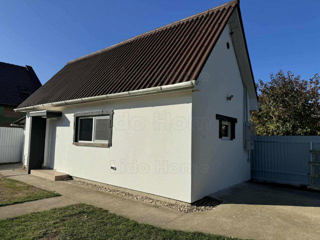 Eladó nyaraló, Siófokon 63 M Ft, 4 szobás / költözzbe.hu