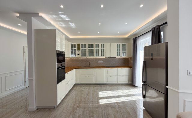 Eladó családi ház, Miskolcon 179 M Ft, 5 szobás