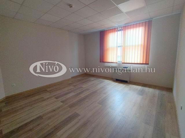 Kiadó téglalakás, albérlet, Veszprémben 200 E Ft / hó
