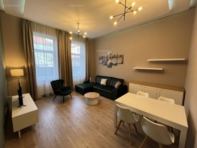 Kiadó téglalakás, albérlet, Kaposváron, Bajcsy-Zsilinszky utcában