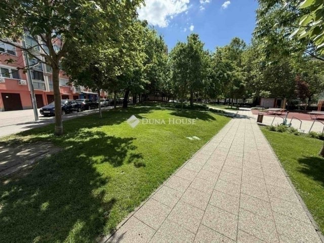 Eladó panellakás, Budapesten, X. kerületben 69.99 M Ft, 3 szobás