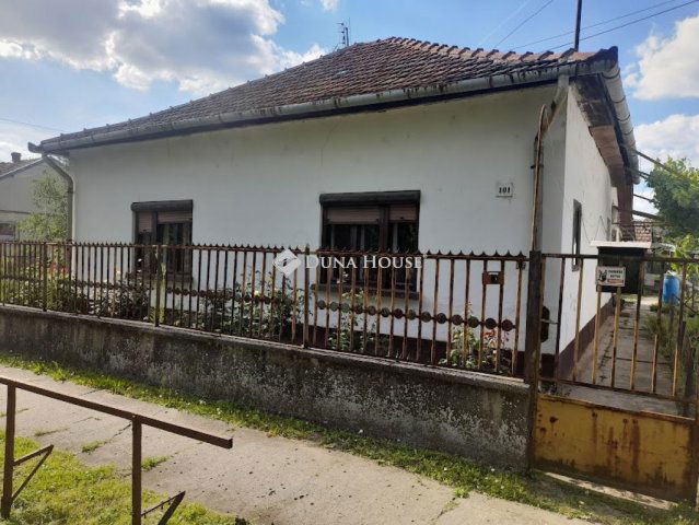 Eladó családi ház, Szabadkígyóson 17 M Ft, 3 szobás
