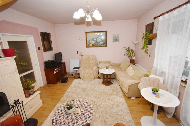 Eladó családi ház, Debrecenben 99 M Ft, 4 szobás