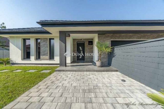 Eladó családi ház, Dunavarsányban 199 M Ft, 5 szobás