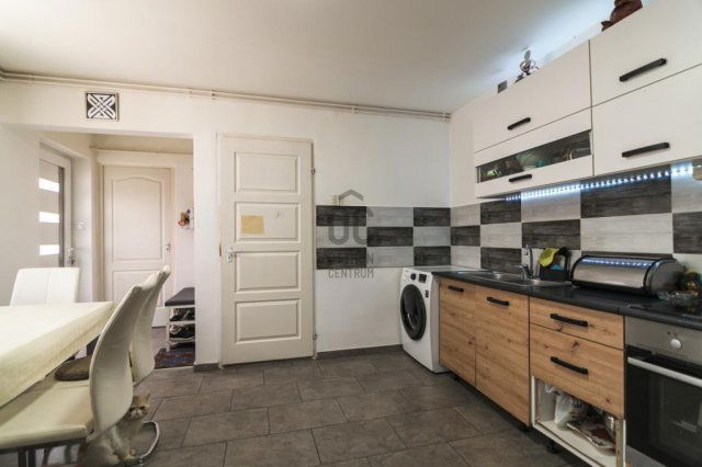 Eladó családi ház, Budapesten, IV. kerületben 80 M Ft, 3 szobás