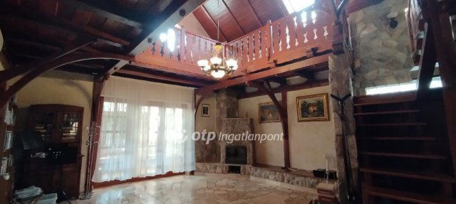 Eladó családi ház, Jászberényben 115 M Ft, 4 szobás