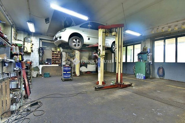 Eladó ipari ingatlan, Budapesten, XV. kerületben 118 M Ft