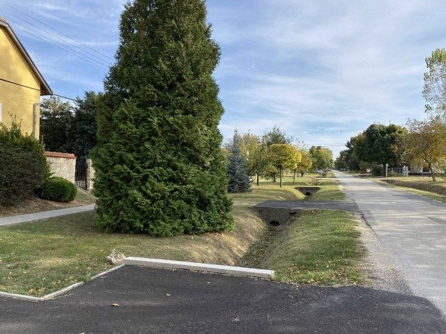 Eladó téglalakás, Balatonszárszón 116.765 M Ft, 4 szobás