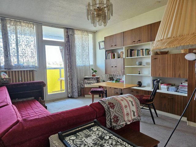 Eladó panellakás, Egerben 27.9 M Ft, 2 szobás