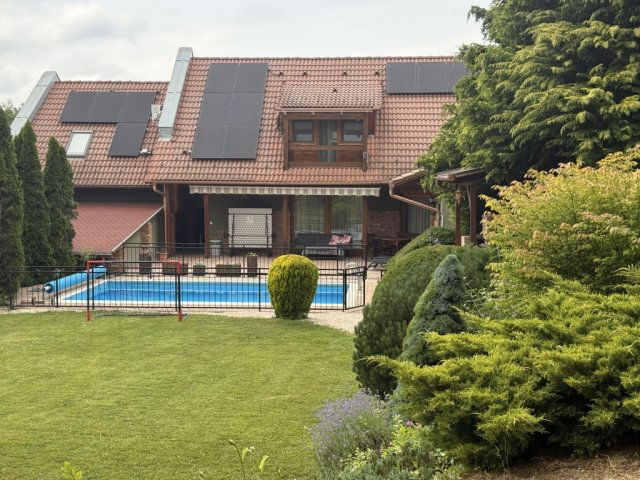 Eladó családi ház, Kozármislenyen 198.9 M Ft, 5 szobás