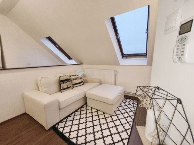 Eladó családi ház, Adonyban 100 M Ft, 4 szobás