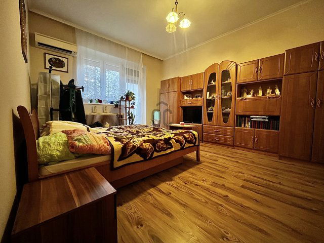 Eladó téglalakás, Győrött 41.9 M Ft, 1 szobás