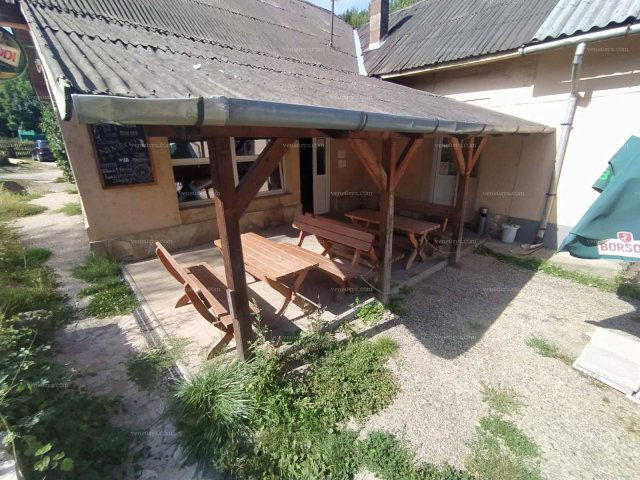 Eladó üzlethelyiség, Bükkszentkereszten 50 M Ft