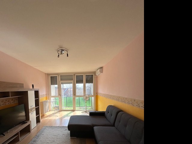 Eladó panellakás, Pécsett, Zója utcában 54.9 M Ft, 2 szobás