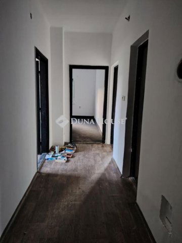 Eladó családi ház, Csikóstőttősön 18.5 M Ft, 3 szobás