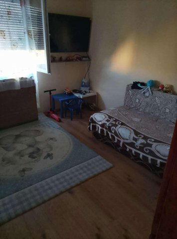 Eladó panellakás, Komlón, Hegyhát utcában 22.9 M Ft, 3 szobás