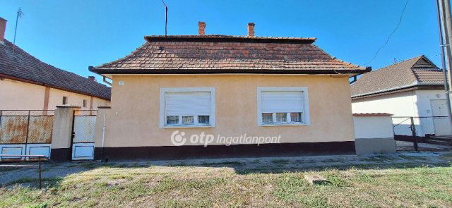 Eladó családi ház, Kaskantyún 23 M Ft, 3 szobás