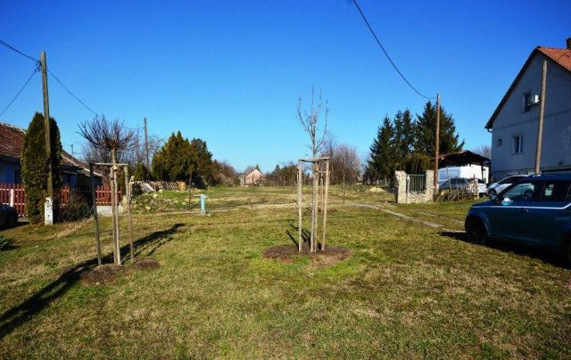 Eladó telek, Pusztazámoron, Kossuth Lajos utcában 40 M Ft