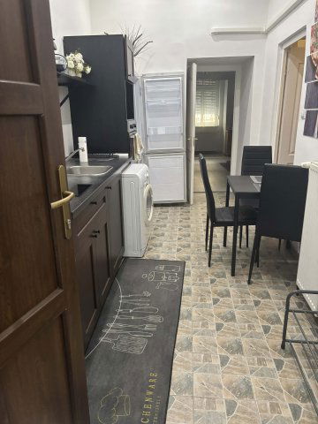 Kiadó téglalakás, albérlet, Budapesten, VI. kerületben