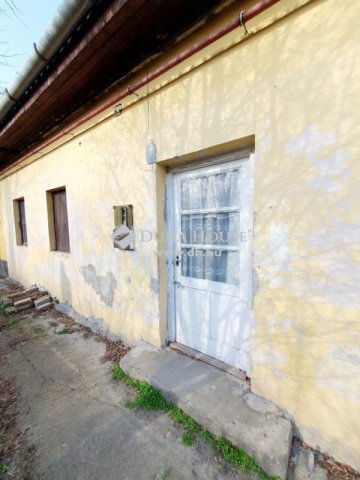 Eladó téglalakás, Szobon 16 M Ft, 2 szobás