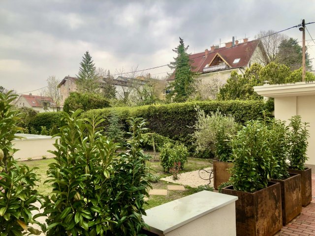 Eladó téglalakás, Budapesten, II. kerületben 119 M Ft, 1 szobás