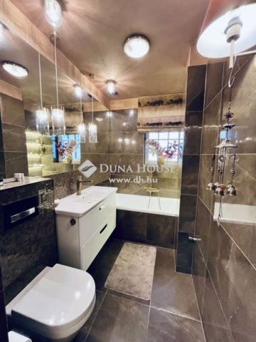 Eladó téglalakás, Budapesten, I. kerületben 239.9 M Ft, 3 szobás