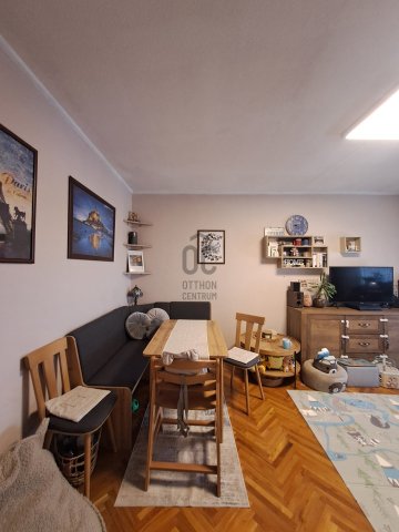 Eladó panellakás, Debrecenben 50.5 M Ft, 2 szobás