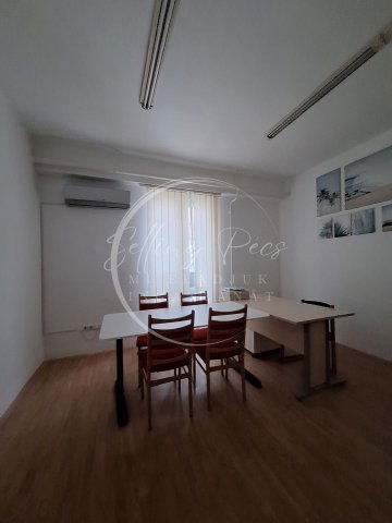 Kiadó téglalakás, albérlet, Komlón, Kossuth Lajos utcában