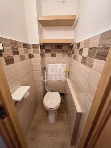 Eladó téglalakás, Budapesten, VIII. kerületben 76.2 M Ft