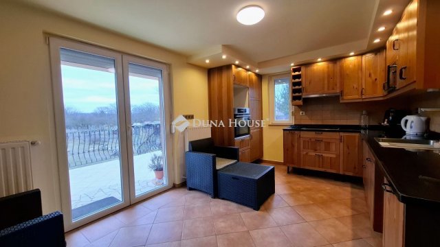 Eladó családi ház, Őrbottyánban 139.9 M Ft, 4 szobás