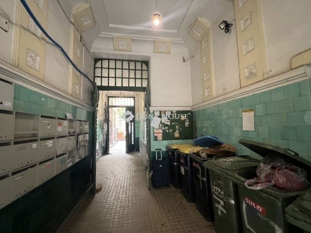 Eladó téglalakás, Budapesten, VI. kerületben 211.75 M Ft