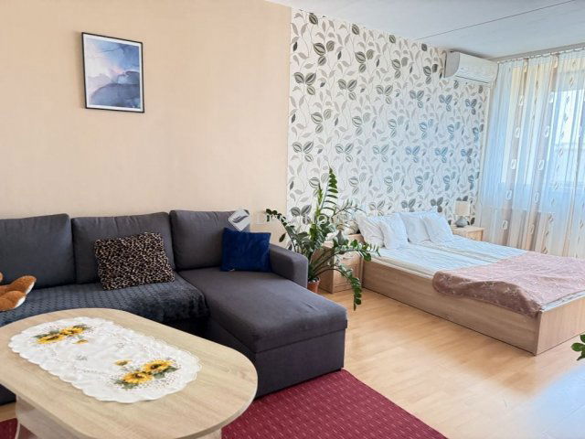 Eladó panellakás, Pécsett 52 M Ft, 2 szobás