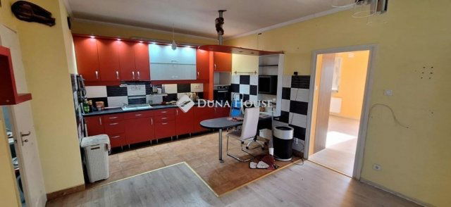 Eladó téglalakás, Budapesten, XVIII. kerületben 49.5 M Ft