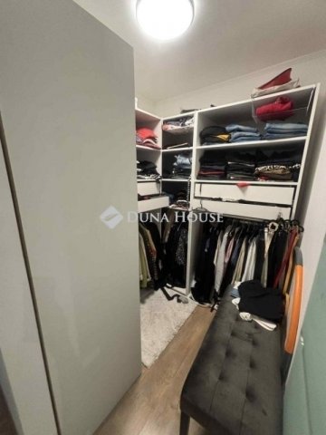 Eladó családi ház, Pellérden 159 M Ft, 4 szobás