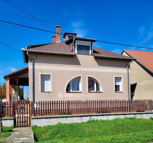 Eladó családi ház, Felsőzsolcán 58.9 M Ft, 3+3 szobás