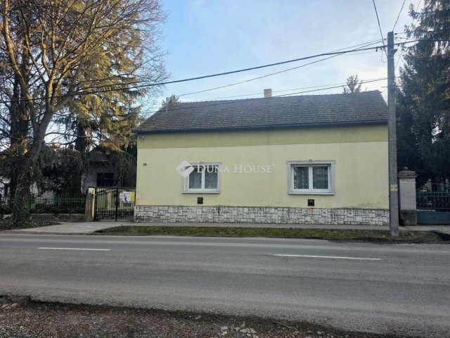 Eladó családi ház, Bonyhádon 59.99 M Ft, 5 szobás