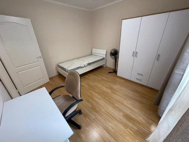 Kiadó panellakás, albérlet, Pécsett, Váci Mihály utcában