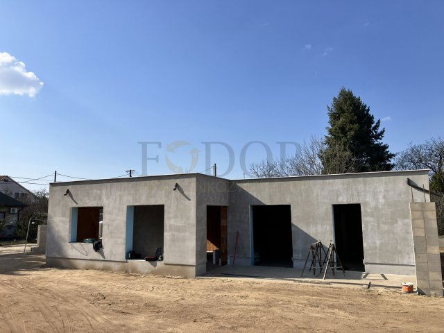 Eladó családi ház, Budapesten, XVIII. kerületben 144.9 M Ft