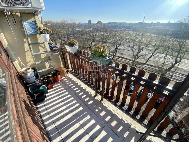 Eladó panellakás, Budapesten, X. kerületben 71.9 M Ft, 3 szobás