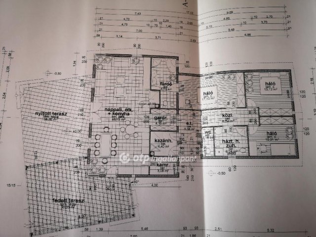 Eladó nyaraló, Takácsin 539 M Ft, 11 szobás