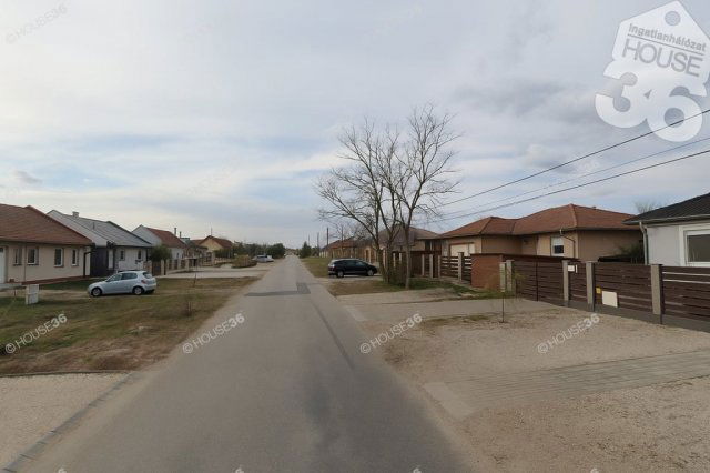 Eladó ikerház, Kerekegyházán 57.4 M Ft, 4 szobás