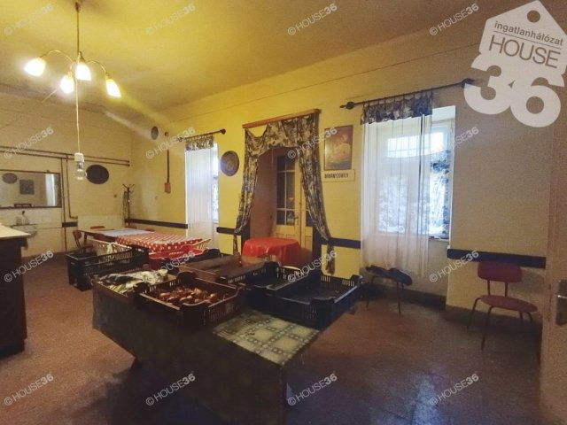 Eladó családi ház, Pálmonostorán 12.9 M Ft, 2 szobás