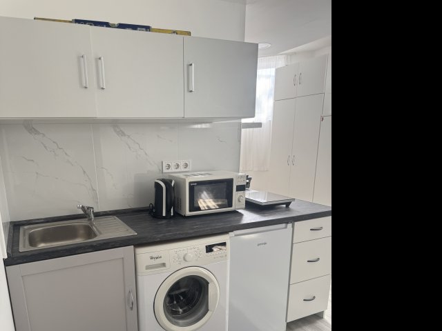 Kiadó iroda, Budapesten, XVI. kerületben 150 E Ft / hó, 1 szobás