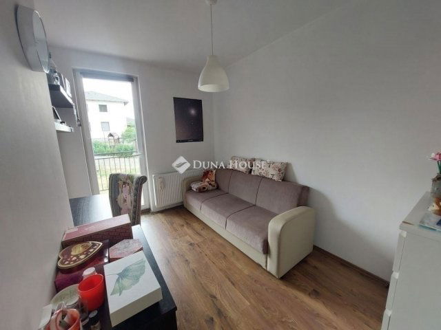 Eladó sorház, Pécelen 92.5 M Ft, 1+4 szobás