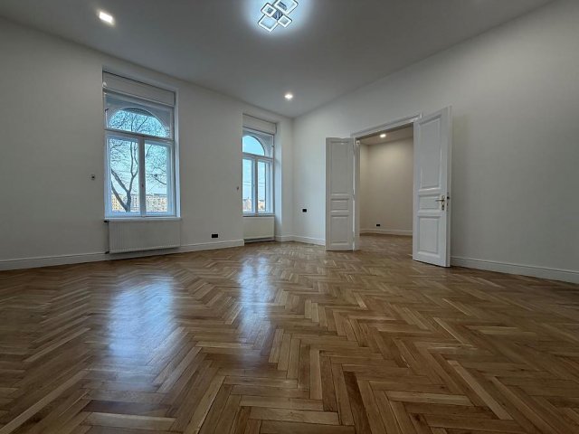 Kiadó téglalakás, albérlet, Budapesten, I. kerületben, 2 szobás