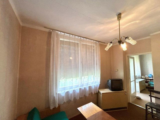 Eladó panellakás, Tamásiban 26.3 M Ft, 1+2 szobás